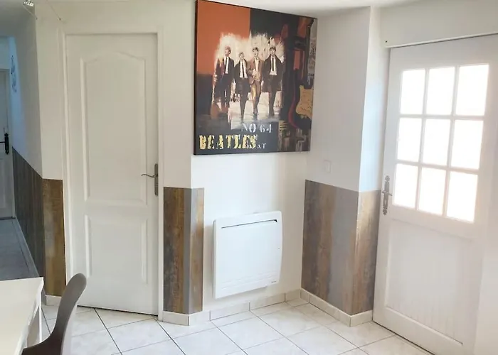 Entre Nous A La Riviera Des Alpes アパート